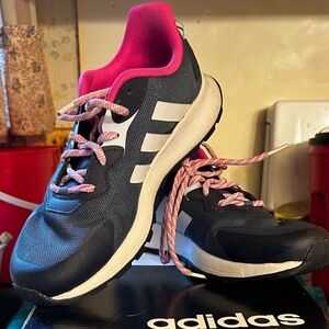 Adidas Quesa Trail X Size 8